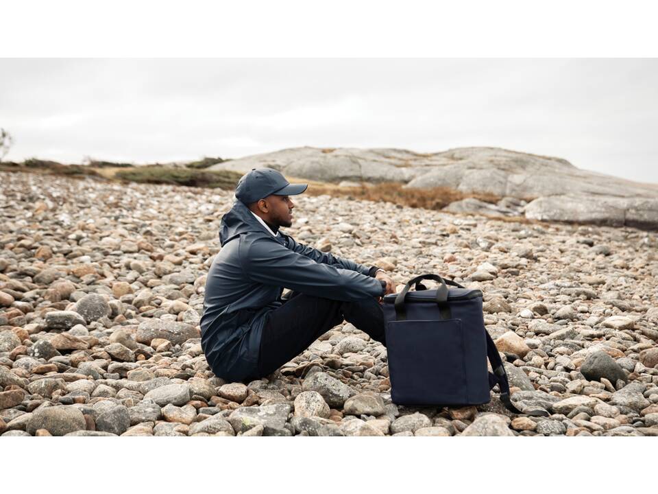 VINGA Baltimore AWARE™ gerecycled PET cap 18