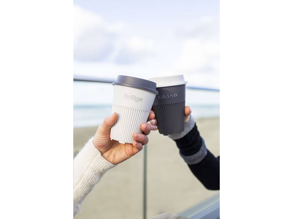 Circular&Co Returnable Cup met deksel 340 ml – Duurzaam, stijlvol en praktisch 15