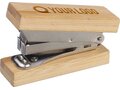 Kleine bamboe nietmachine