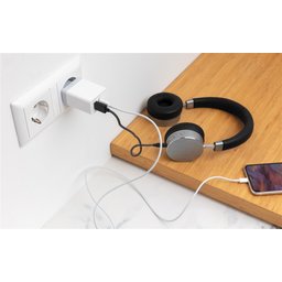 30W snellader met dual output en PD-sfeerbeeld