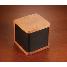 Draadloze houten luidspreker